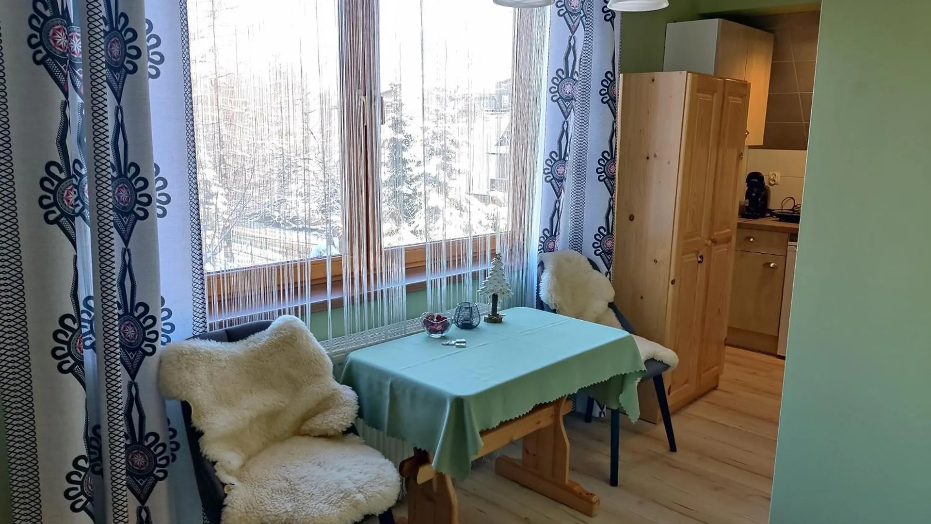 Apartamenty U Drwala 자코파네 게스트하우스